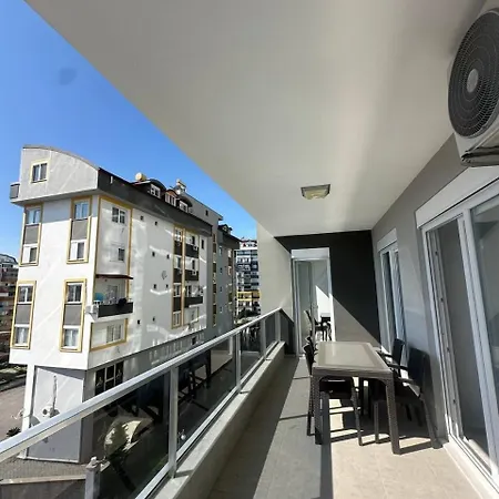 Guzel Tower Apartment